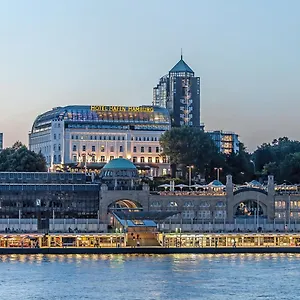 4* Hotel Hafen